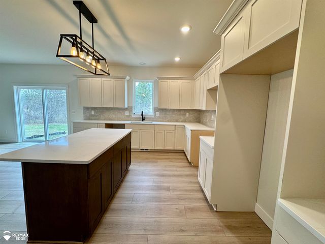 8092 Peninsula Circle, Mundy Twp, MI 48439