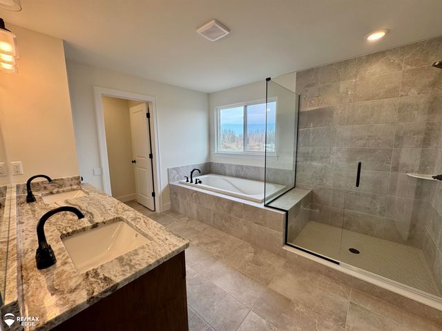 8092 Peninsula Circle, Mundy Twp, MI 48439