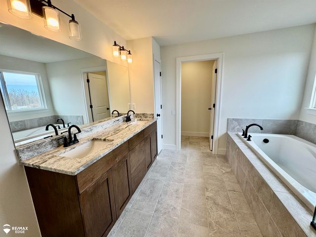 8092 Peninsula Circle, Mundy Twp, MI 48439