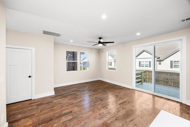 451 sandhill rd, La Vergne, TN 37086