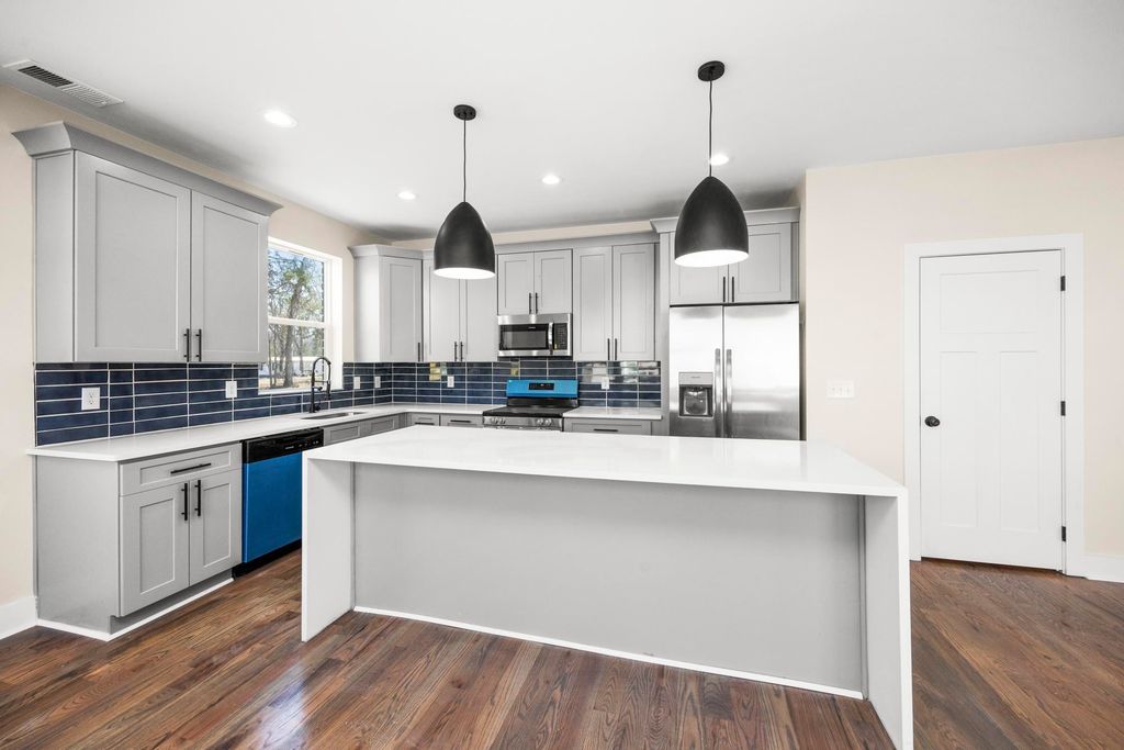 451 sandhill rd, La Vergne, TN 37086