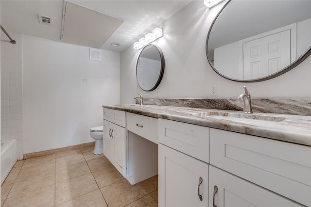 8750 Park Lane 157, Dallas, TX 75231