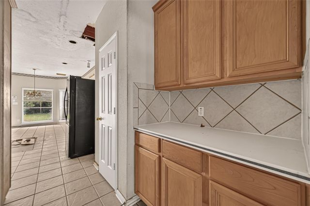 2602 Pinebend Drive, Pearland, TX 77584