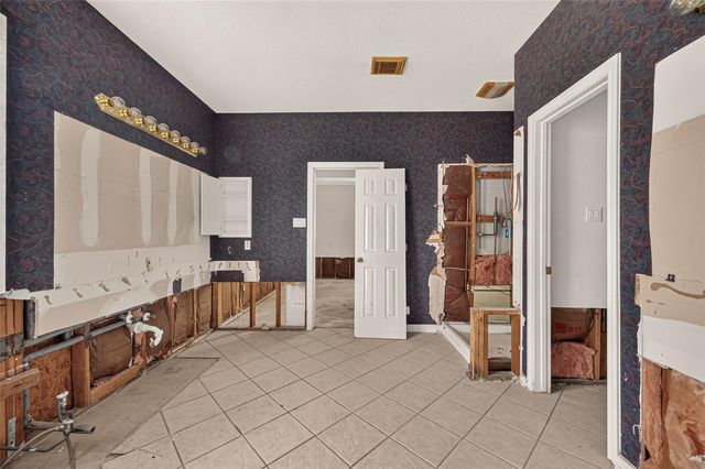 2602 Pinebend Drive, Pearland, TX 77584