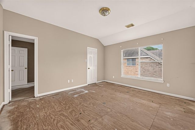 2602 Pinebend Drive, Pearland, TX 77584