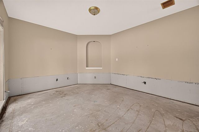 2602 Pinebend Drive, Pearland, TX 77584