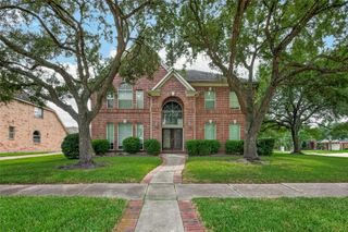 2602 Pinebend Drive, Pearland, TX 77584