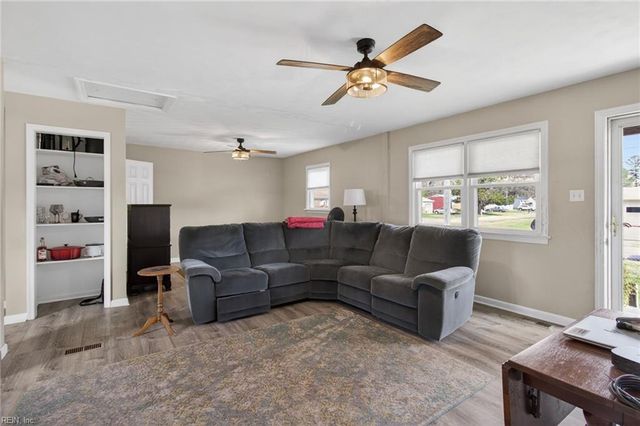 820 Henry AVE, Chesapeake, VA 23323