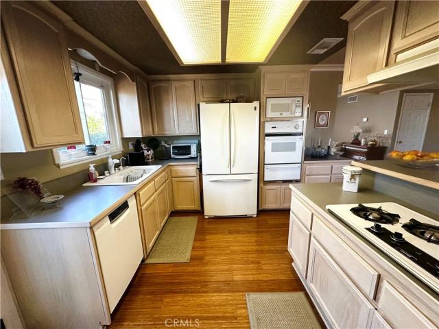 9381 Del Mar Avenue, Montclair, CA 91763