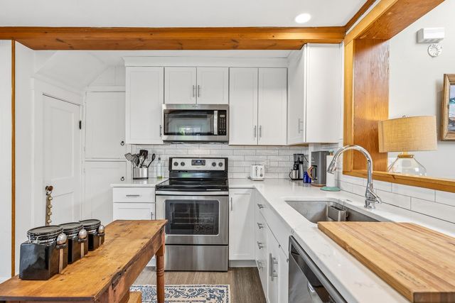 187 Raleigh Way, Portsmouth, NH 03801