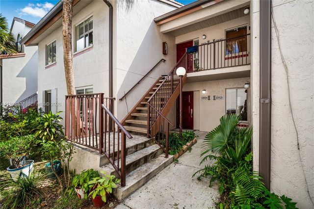 13924 SW 90th Ter 13924, Miami, FL 33186