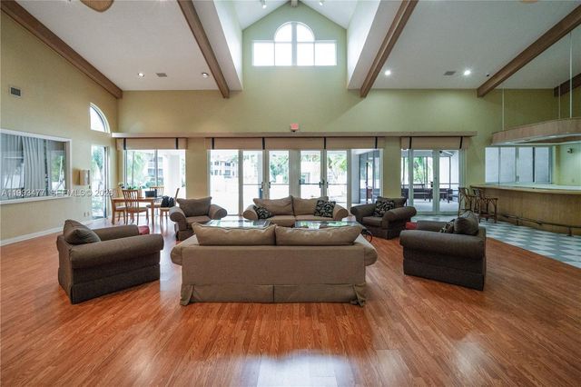 13924 SW 90th Ter 13924, Miami, FL 33186