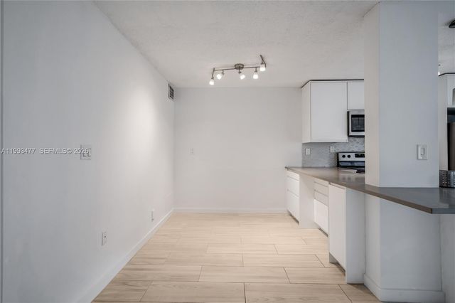 13924 SW 90th Ter 13924, Miami, FL 33186