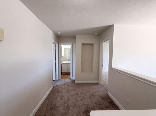 101 Gillespie LN, Elgin, TX 78621
