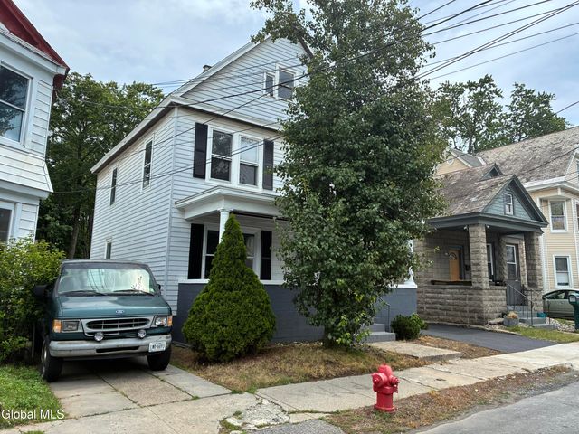 963 Maple Avenue, Schenectady, NY 12307