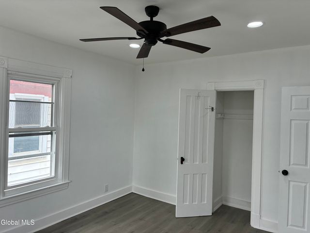 963 Maple Avenue, Schenectady, NY 12307