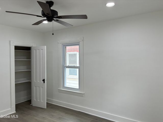 963 Maple Avenue, Schenectady, NY 12307