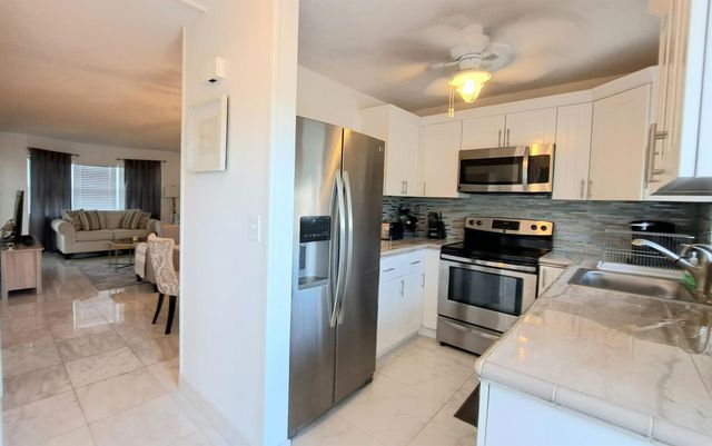 1445 SE 15th Court 202, Deerfield Beach, FL 33441