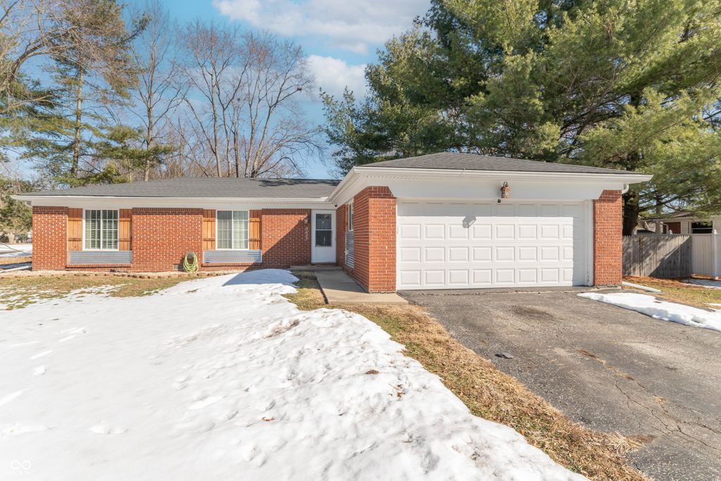 3627 Thorncrest Drive, Indianapolis, IN 46234