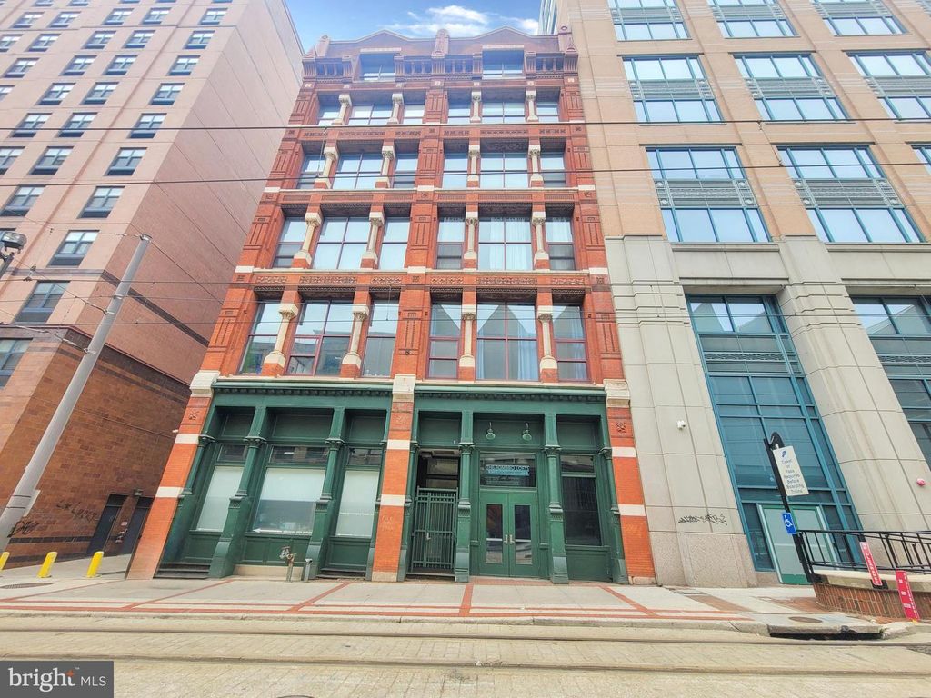 Image 1 of property listing at 22 S HOWARD ST #501, Baltimore, MD 21201