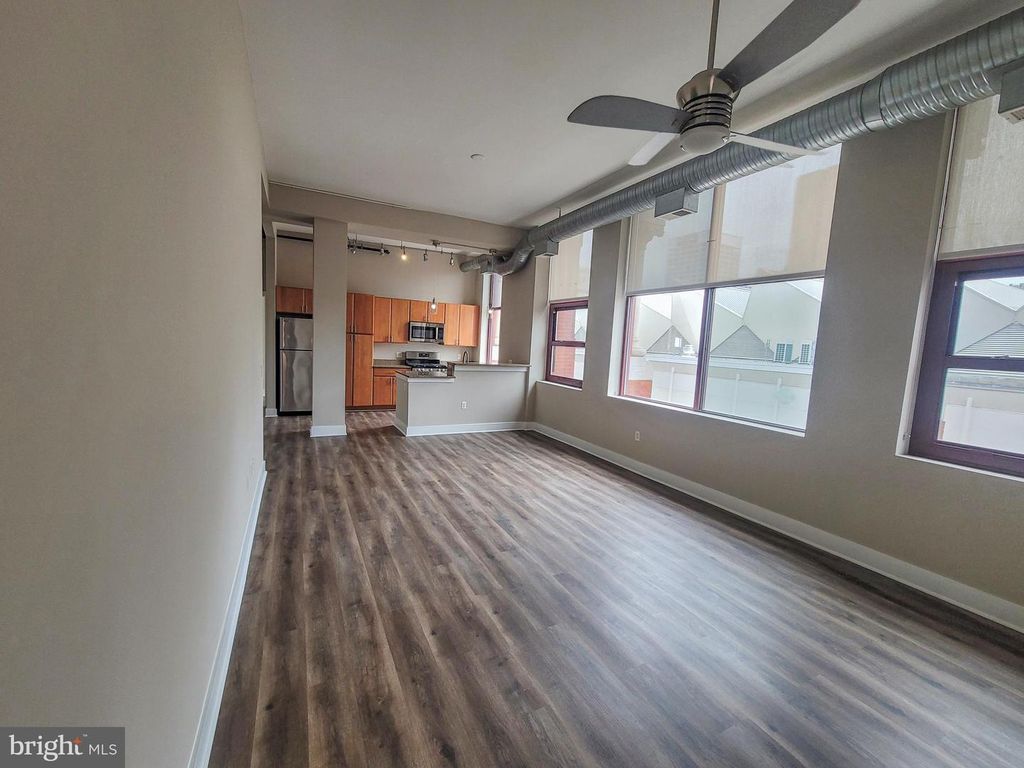 Image 12 of property listing at 22 S HOWARD ST #501, Baltimore, MD 21201