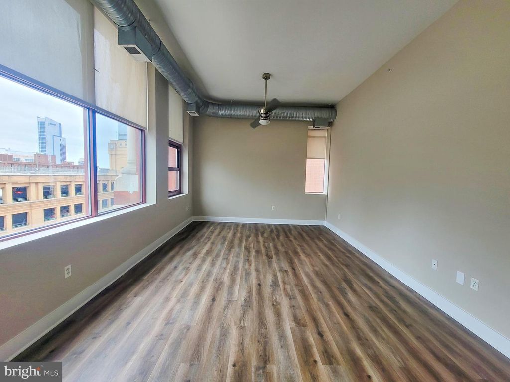 Image 15 of property listing at 22 S HOWARD ST #501, Baltimore, MD 21201