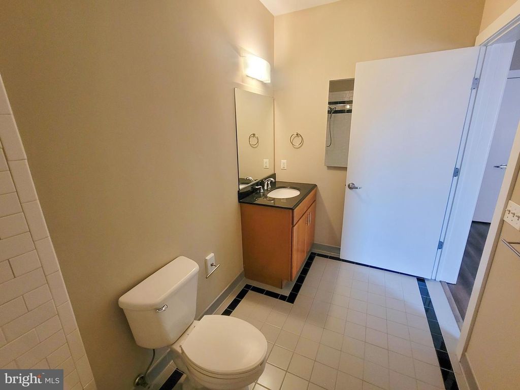 Image 21 of property listing at 22 S HOWARD ST #501, Baltimore, MD 21201