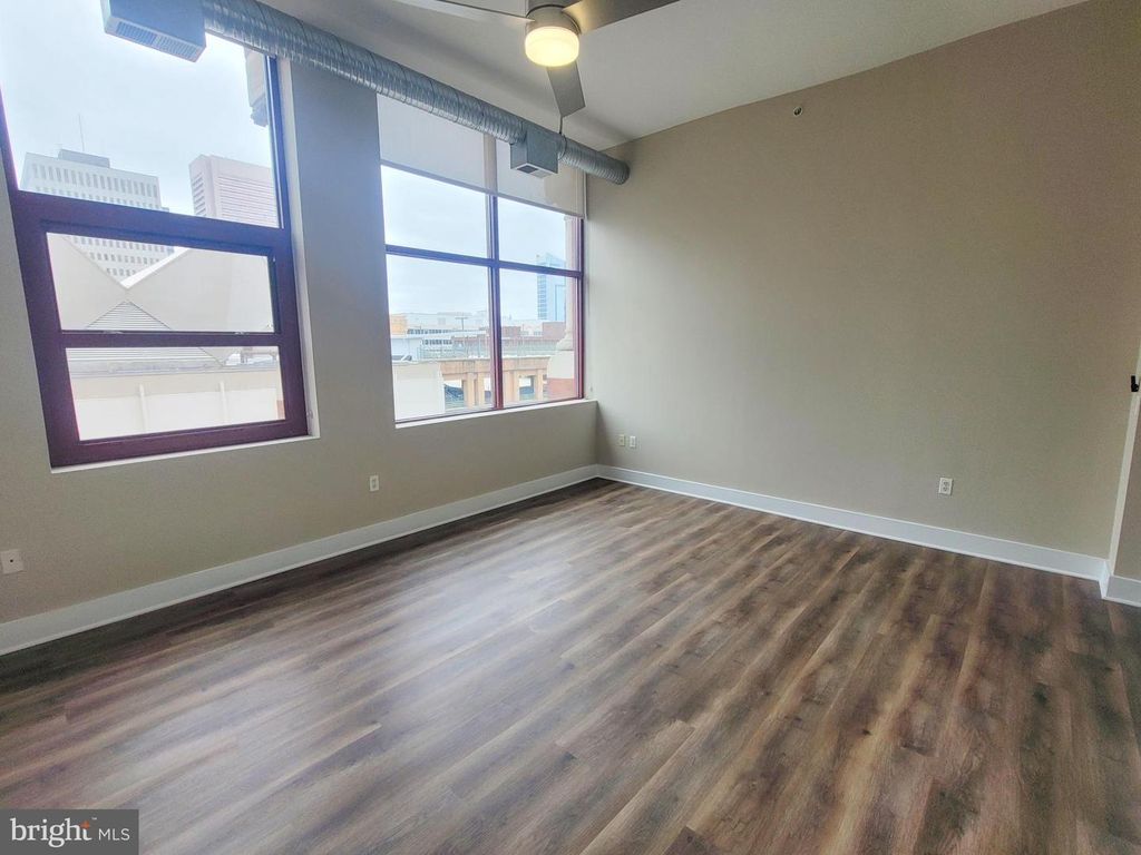 Image 24 of property listing at 22 S HOWARD ST #501, Baltimore, MD 21201