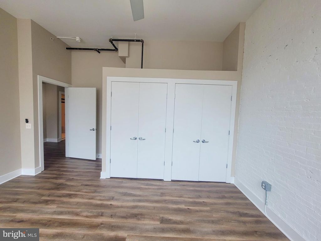 Image 25 of property listing at 22 S HOWARD ST #501, Baltimore, MD 21201