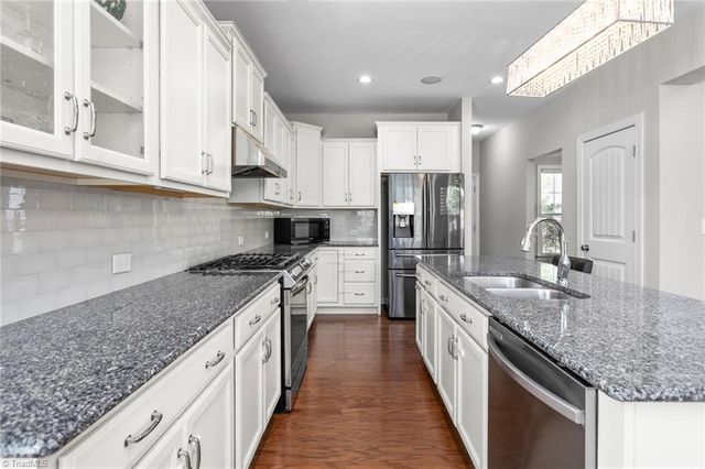 6017 Stone Valley Way, Greensboro, NC 27455