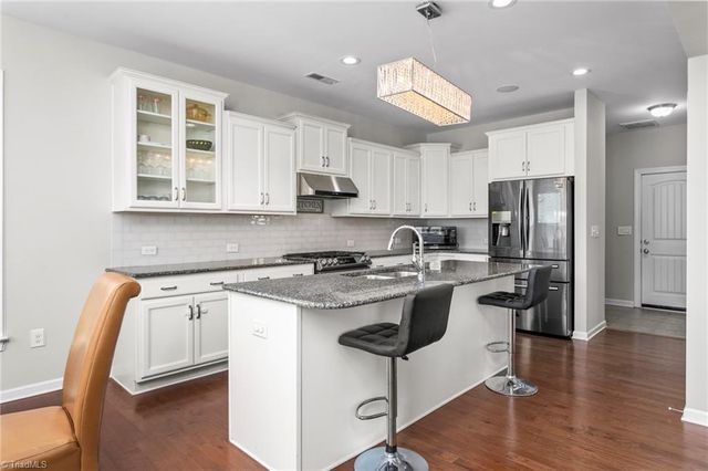 6017 Stone Valley Way, Greensboro, NC 27455