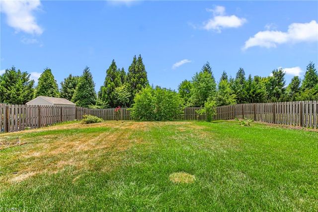 6017 Stone Valley Way, Greensboro, NC 27455