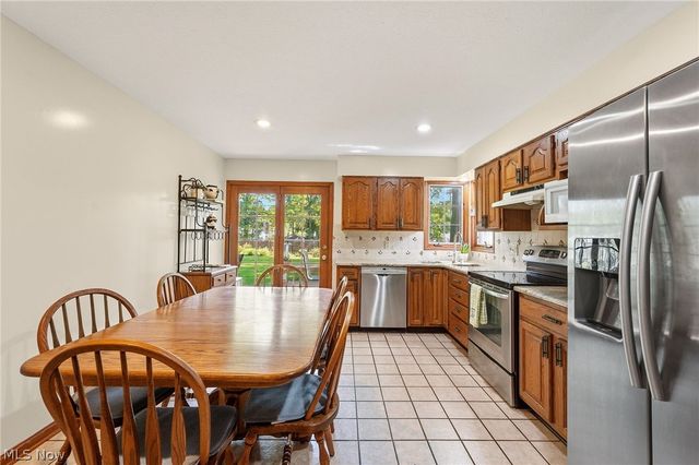 3965 Laurel Glenn Drive, Broadview Heights, OH 44147