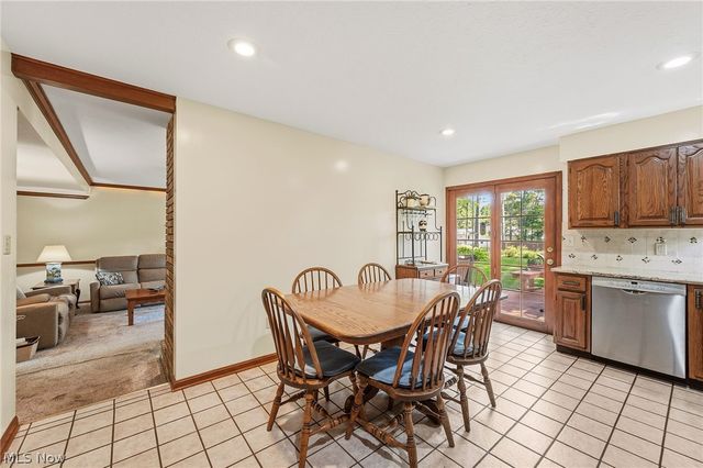 3965 Laurel Glenn Drive, Broadview Heights, OH 44147