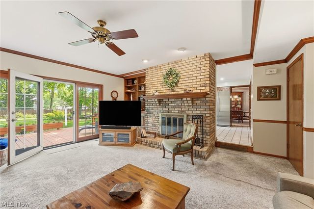 3965 Laurel Glenn Drive, Broadview Heights, OH 44147