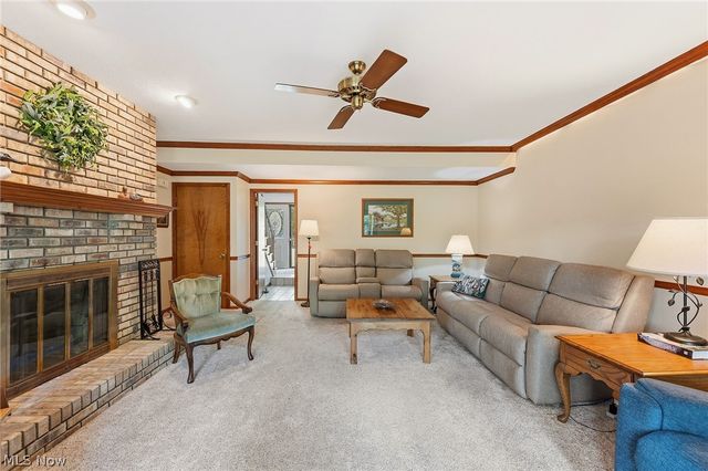 3965 Laurel Glenn Drive, Broadview Heights, OH 44147