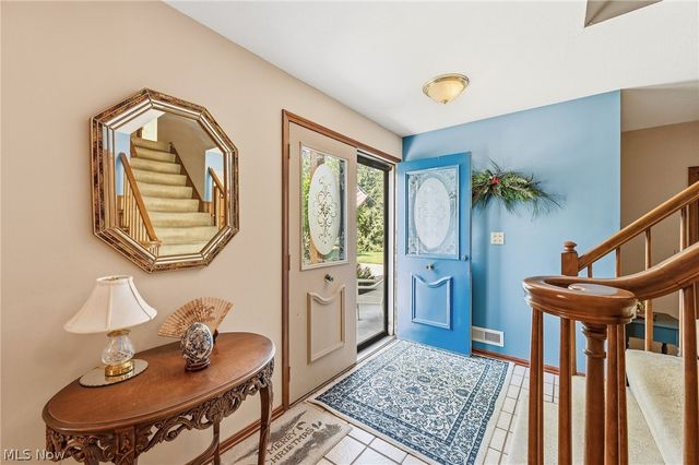 3965 Laurel Glenn Drive, Broadview Heights, OH 44147