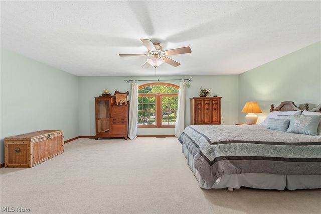 3965 Laurel Glenn Drive, Broadview Heights, OH 44147