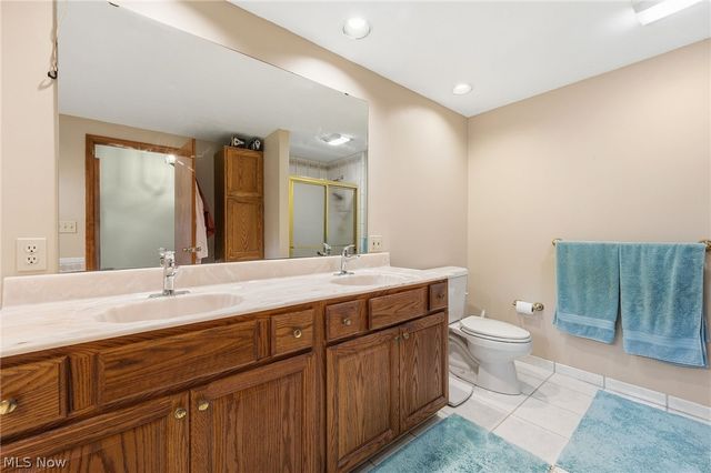 3965 Laurel Glenn Drive, Broadview Heights, OH 44147