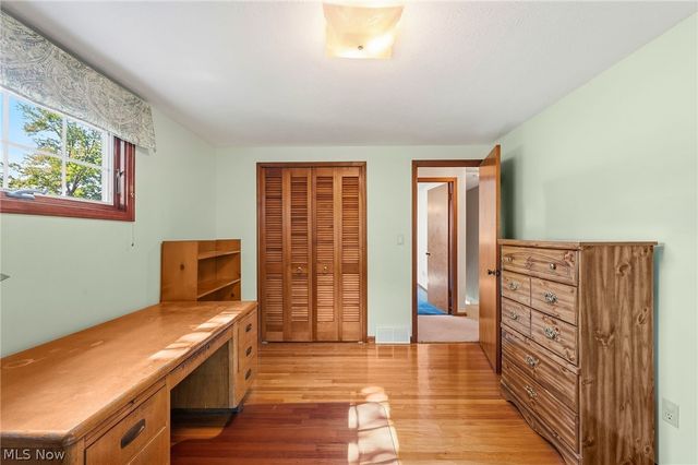3965 Laurel Glenn Drive, Broadview Heights, OH 44147