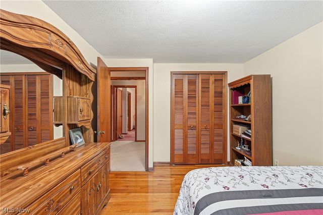 3965 Laurel Glenn Drive, Broadview Heights, OH 44147