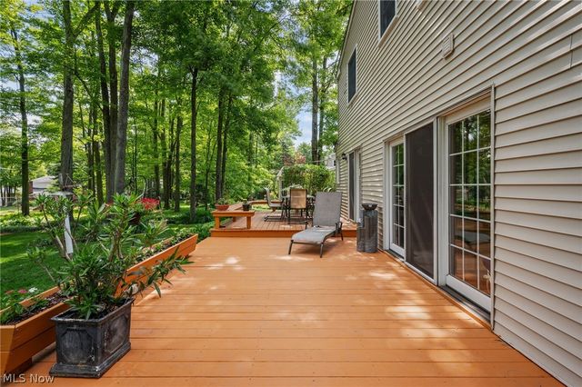 3965 Laurel Glenn Drive, Broadview Heights, OH 44147