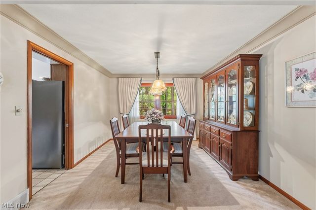 3965 Laurel Glenn Drive, Broadview Heights, OH 44147