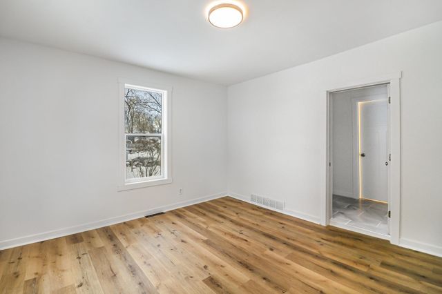 1050 Sturtevant Street, Red Wing, MN 55066