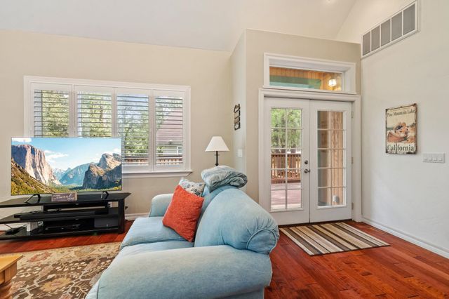 20015 Pine Mountain Drive, Groveland, CA 95321