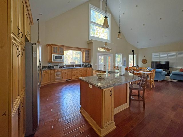 20015 Pine Mountain Drive, Groveland, CA 95321