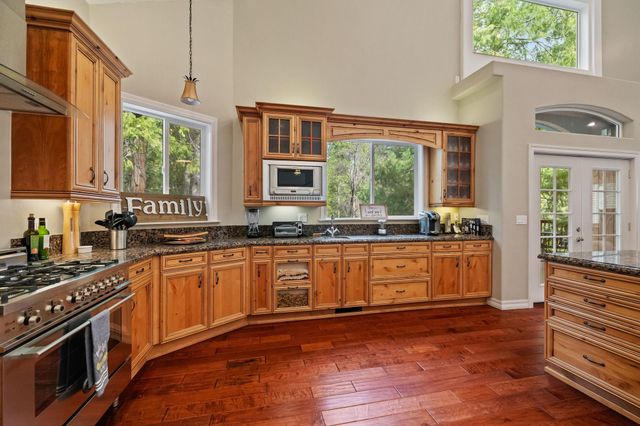 20015 Pine Mountain Drive, Groveland, CA 95321