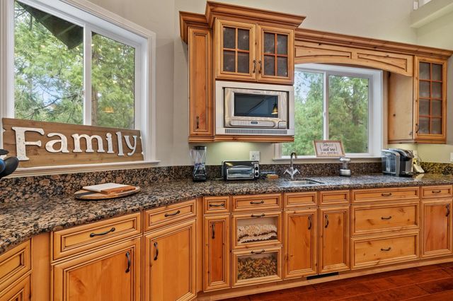 20015 Pine Mountain Drive, Groveland, CA 95321