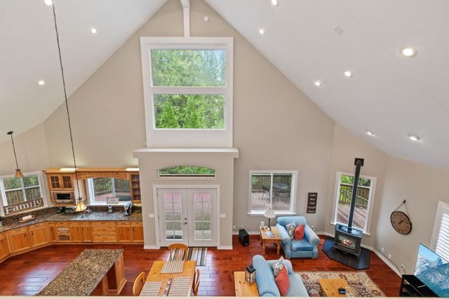 20015 Pine Mountain Drive, Groveland, CA 95321