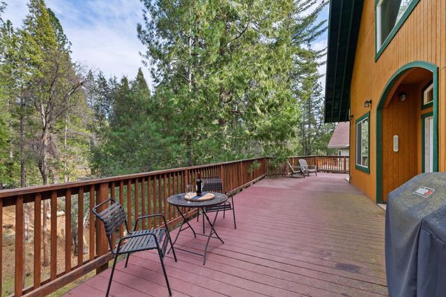 20015 Pine Mountain Drive, Groveland, CA 95321